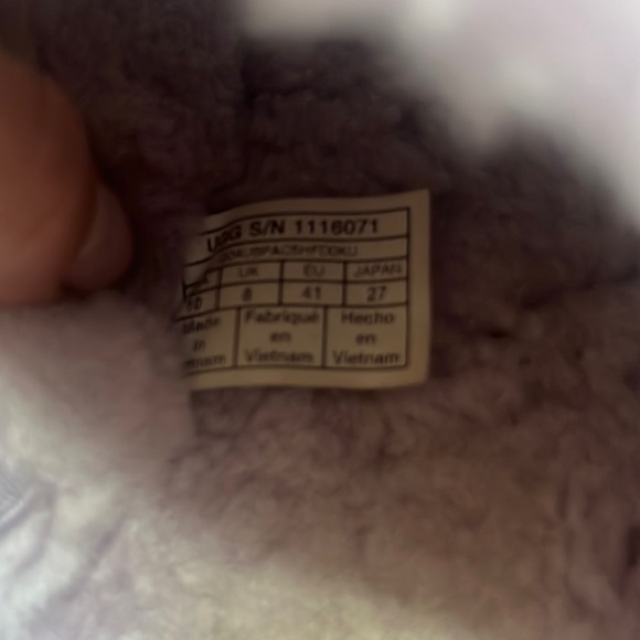 Ugg slippers - Picture 3 of 5